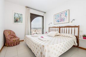 Top-floor Views in Empuriabrava