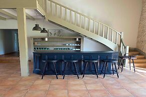 Villa With Pool in Dordogne Countryside