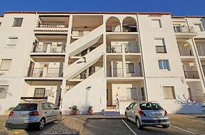 Apartment in Empuriabrava With Canal Views
