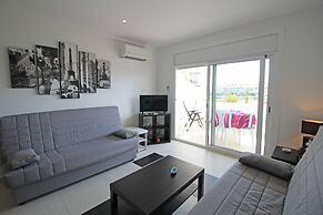 Apartment in Empuriabrava With Canal Views