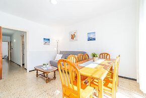 Apartment in Roses Near Sandy Beach