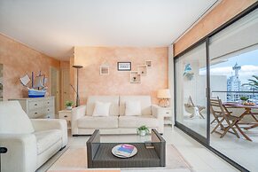 Apartment in Empuriabrava With Canal Views