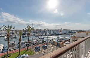 Apartment in Empuriabrava With Canal Views