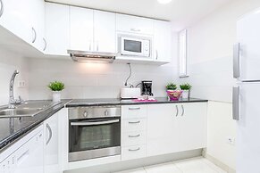 Apartment in Roses Near Punta Beach