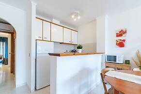 Apartment in Empuriabrava Near Sandy Beach