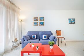 Apartment in Empuriabrava Near Sandy Beach