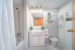 Apartment in Empuriabrava Near Sandy Beach