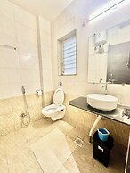 Hotel StayBird - Cove Kharadi