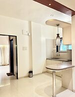 StayBird - Azure Suites Business Hotel