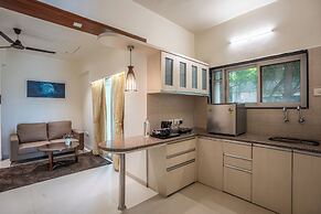 StayBird - Azure Suites Business Hotel
