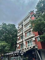 StayBird - Azure Suites Business Hotel