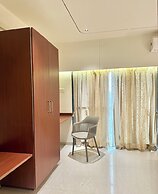 StayBird - Azure Suites Business Hotel