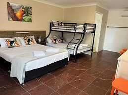 Spanish Lace Motor Inn