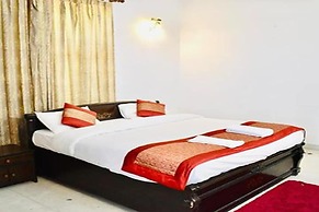 Fabhotel Noida Dreamz