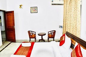 Fabhotel Noida Dreamz