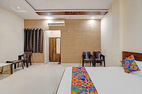 Fabhotel Paras Palace