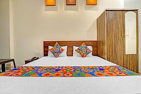 Fabhotel Paras Palace