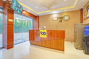 Fabhotel Paras Palace