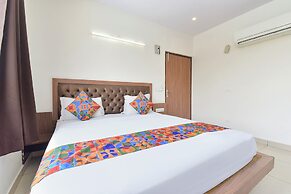 Fabhotel The Grand Manmuralidhar