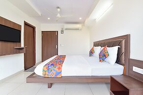 Fabhotel The Grand Manmuralidhar