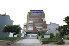 Fabhotel Harnoor House
