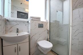 Fabhotel Harnoor House