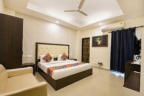 Fabhotel Harnoor House