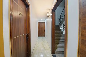 Fabhotel Comfort N Stay