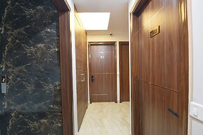 Fabhotel Comfort N Stay