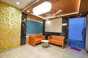 Fabhotel Angel Pink The Premium