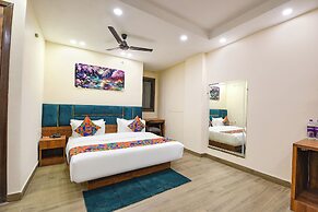 Fabhotel Angel Pink The Premium