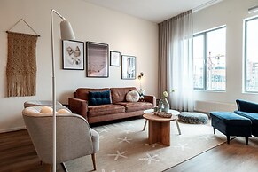 Beautiful Apartment With Harbour Views