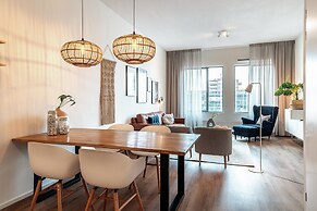 Beautiful Apartment With Harbour Views