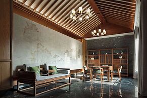 MOONRISE HOTELS & RESORTS