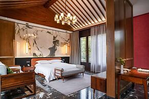 MOONRISE HOTELS & RESORTS