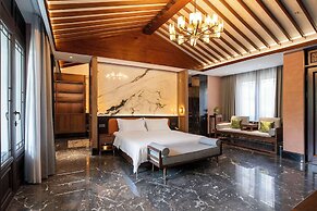 MOONRISE HOTELS & RESORTS
