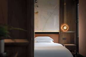 MOONRISE HOTELS & RESORTS