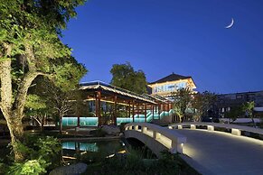 MOONRISE HOTELS & RESORTS