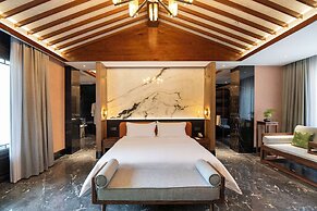 MOONRISE HOTELS & RESORTS
