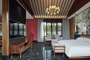 MOONRISE HOTELS & RESORTS