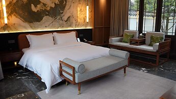 MOONRISE HOTELS & RESORTS