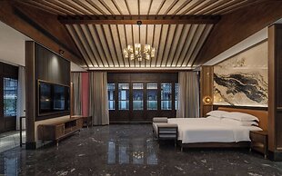MOONRISE HOTELS & RESORTS