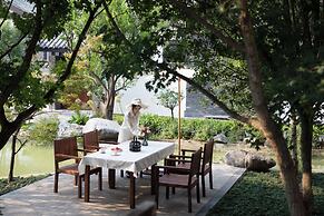 MOONRISE HOTELS & RESORTS