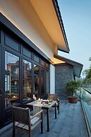 MOONRISE HOTELS & RESORTS