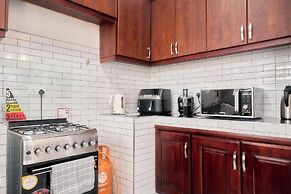 B&S Luxe Living