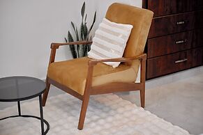 B&S Luxe Living