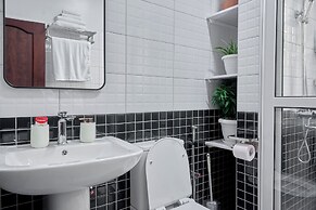 B&S Luxe Living