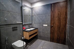 ACR Luxury Hotel