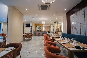 ACR Luxury Hotel