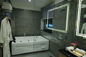 ACR Luxury Hotel